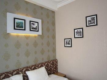 Khách sạn Saigon Odyssey House 2*